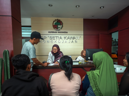 Membumikan-Koperasi-Hijau,-Menggalang-Kekuatan-Akar-RumputMembumikan-Koperasi-Hijau,-Menggalang-Kekuatan-Akar-Rumput