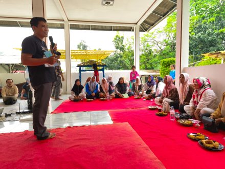 Komunitas Bambu Kuning Gelar FGD Internal, Bahas Pemanfaatan Eceng Gondok dan Pemberdayaan Lingkungan