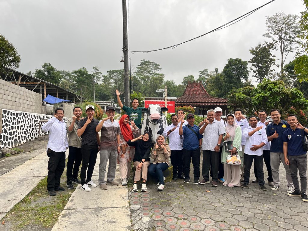 Studi Banding KPSP Setia Kawan ke Koperasi SAMESTA