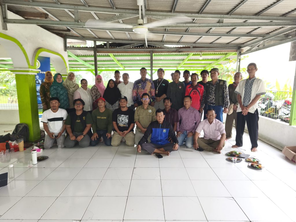 Kegiatan ini merupakan bagian dari kolaborasi Rumah Energi dan Microsoft Indonesia dalam proyek Konservasi Air Berbasis Masyarakat