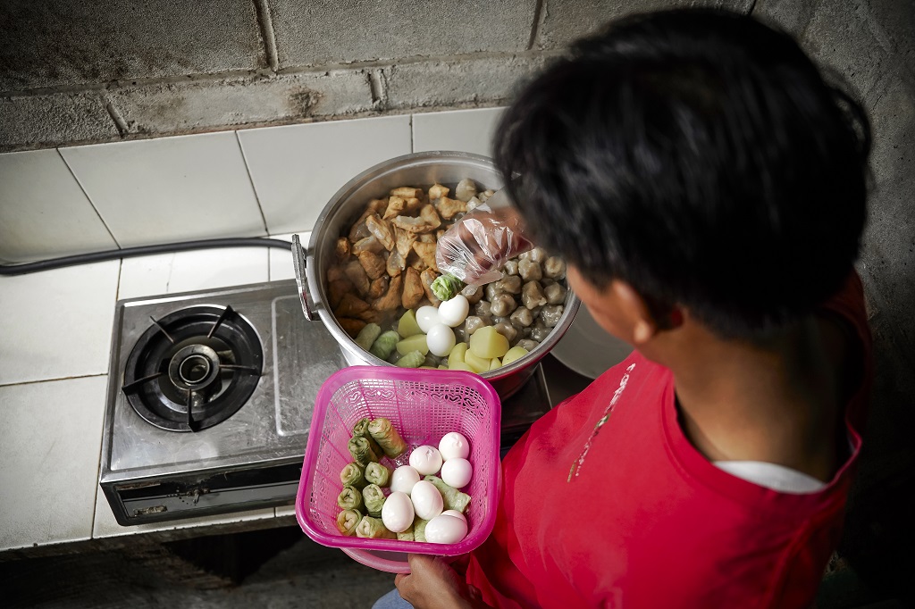 Memanfaatkan biogas rumah tangga