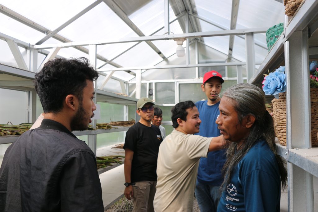 Edukasi konservasi lingkungan di Komunitas Bambu Kuning